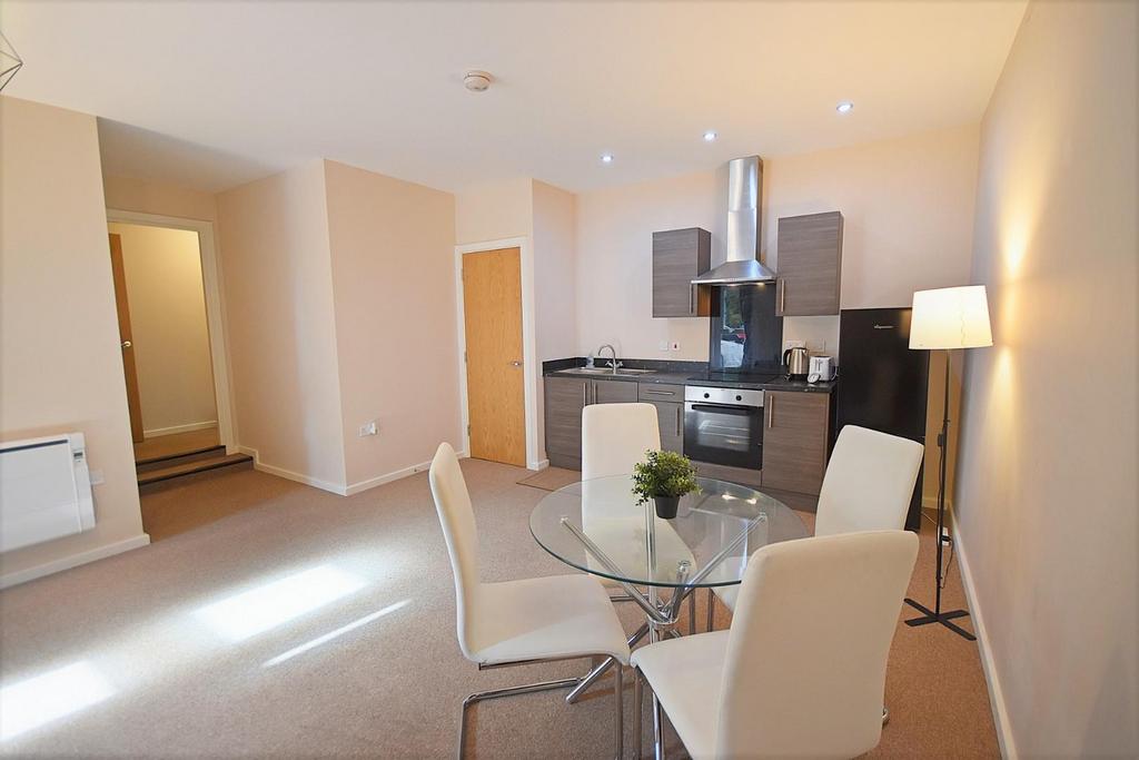 Kitchen Dining area