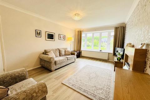 13 Beechfield Avenue, Skelmanthorpe, Huddersfield, HD8 9BZ