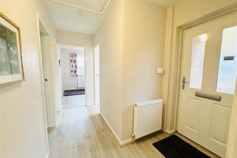 13 Beechfield Avenue, Skelmanthorpe, Huddersfield, HD8 9BZ