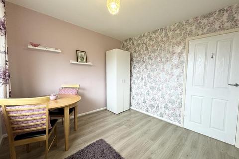 13 Beechfield Avenue, Skelmanthorpe, Huddersfield, HD8 9BZ