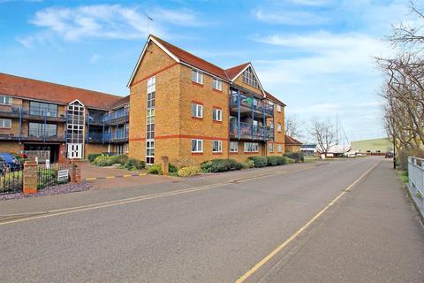 2 bedroom apartment for sale, Petticrow Quays, Belvedere Road, Burnham-On-Crouch