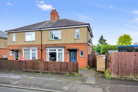 3 bedroom property for sale, George Street, Rushden NN10