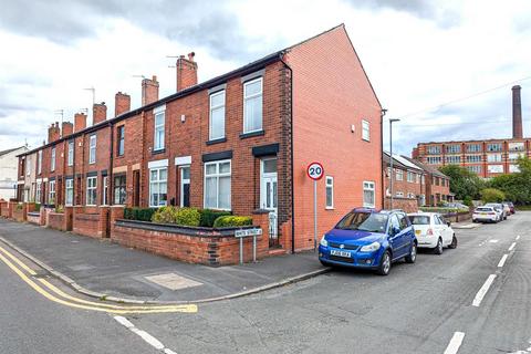 2 bedroom end of terrace house for sale, Manchester Road, Leigh