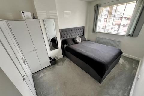 25 Clinton Road, Shirley, Solihull, B90 4RN