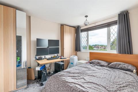 1 Churston Drive, Morden, SM4 4JD