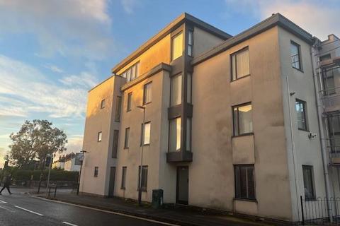 2 bedroom flat to rent, Millbrook Street, Cheltenham