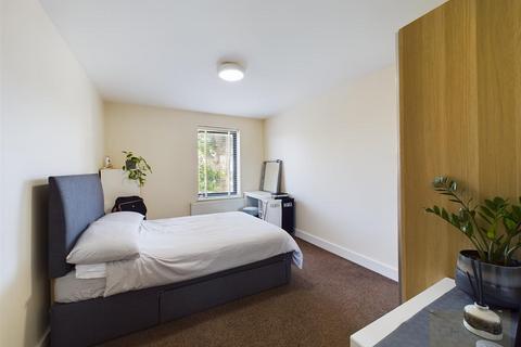 2 bedroom flat to rent, Millbrook Street, Cheltenham