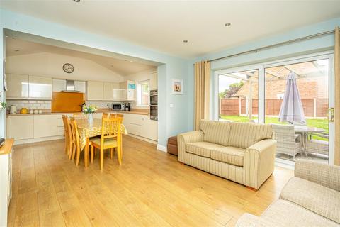 4 bedroom detached house for sale, 7 Manor Close, Shifnal