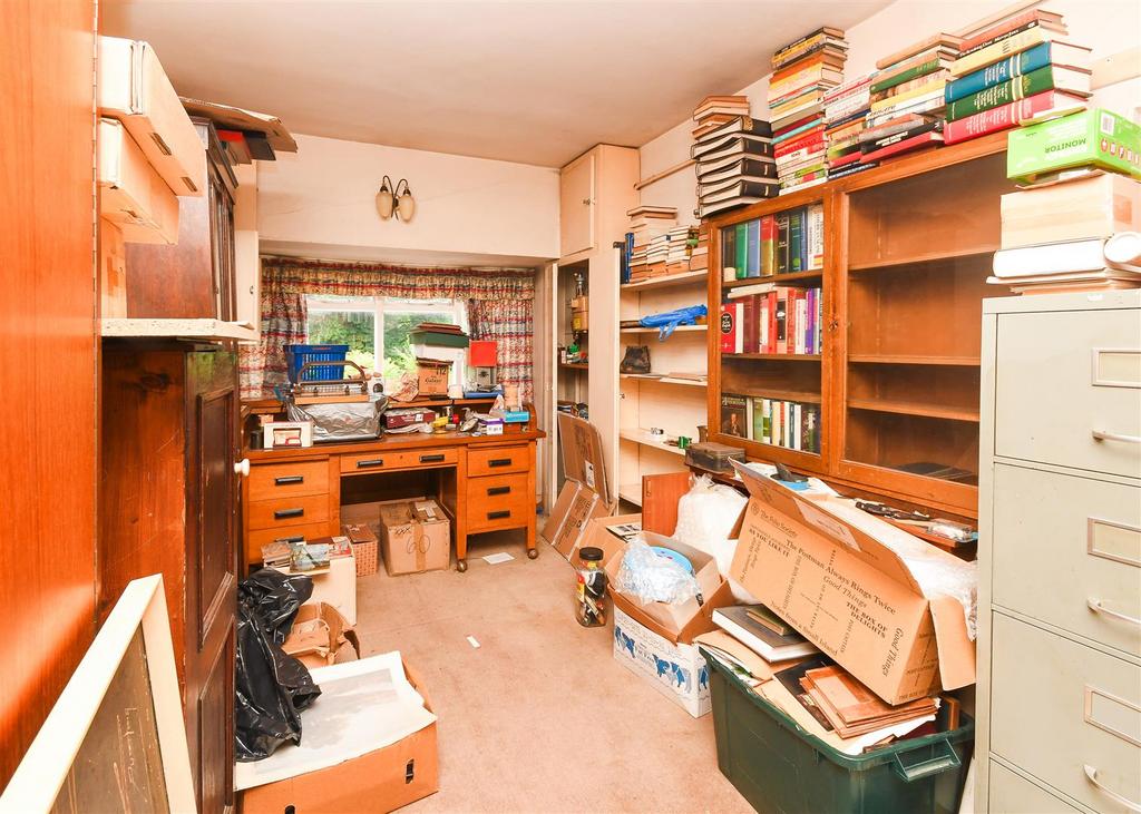 45 Yew Tree Lane - Sitting Room.jpg