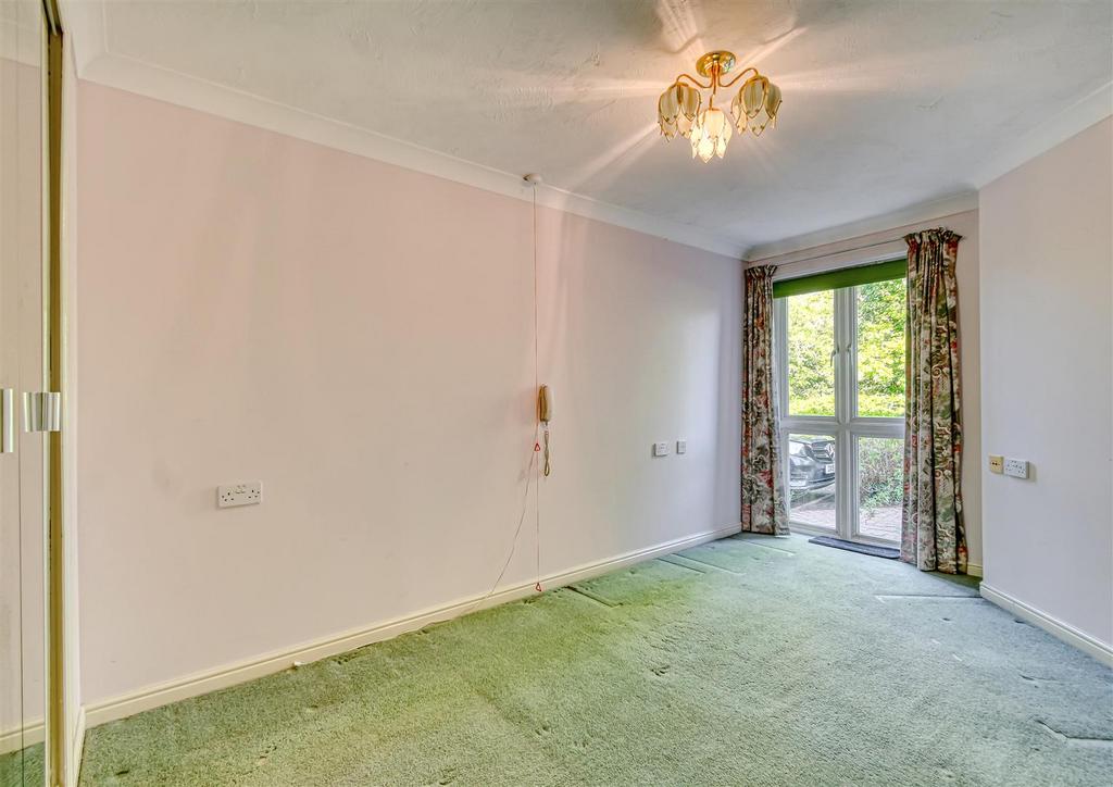 1 Lavington Court-12.jpg