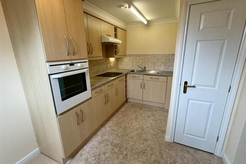 1 bedroom retirement property for sale, Daffodil Court, Newent GL18