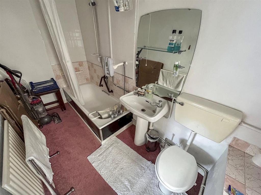 Ground Floor Bathroom