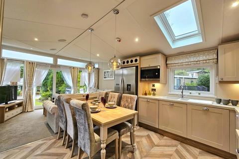 3 bedroom park home for sale, Plas Coch Country & Leisure Retreat, Llanfairpwll