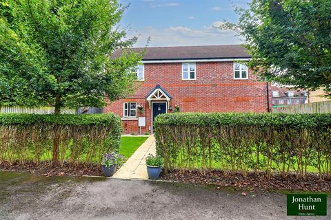 2 bedroom detached house for sale, Dellow Close, Buntingford SG9