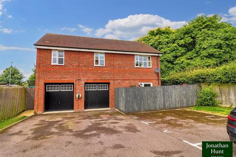 2 bedroom detached house for sale, Dellow Close, Buntingford SG9