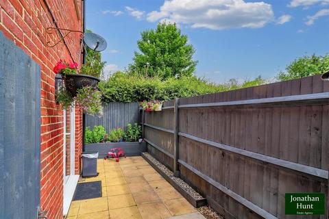 1 Dellow Close, Buntingford, SG9 9GE