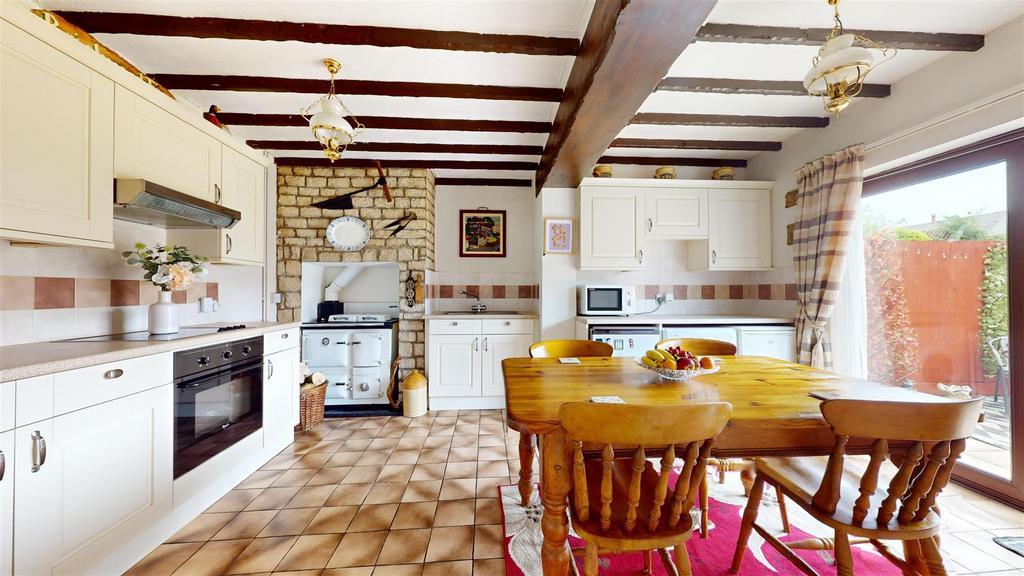 Kitchen / Dining Room