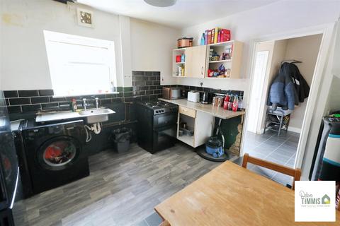 12 Bitterne Place, Stoke-on-trent, ST2 0HD