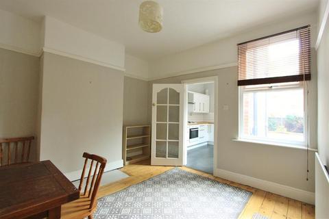 4 bedroom terraced house to rent, Hunter House Road, Sheffield, S11 8TU