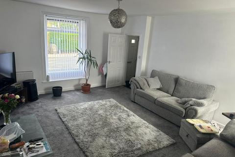 3 bedroom house to rent, Uppermoor, Pudsey