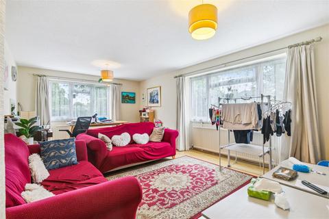 2, Jonathan Court Windmill Road, London, W4 1SA