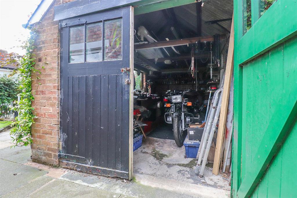 Garage