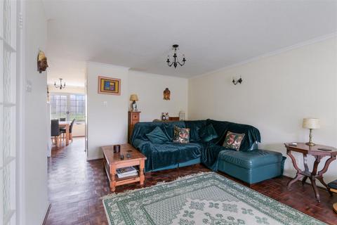 16 Kendal Gardens, Sutton, SM1 3LL