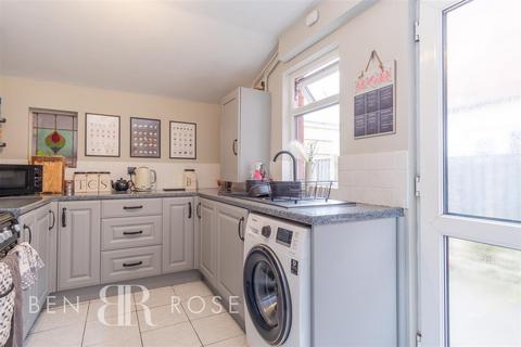 45 Chorley Road, Heath Charnock, Chorley, PR6 9JT