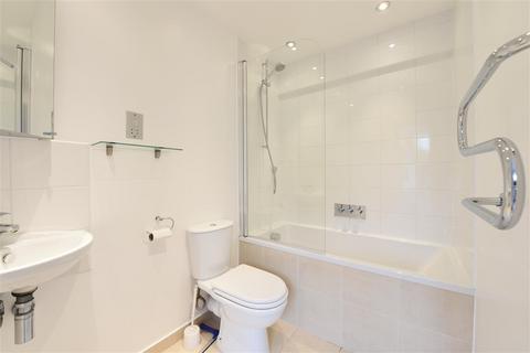3 bedroom terraced house for sale, Solna Avenue, Putney