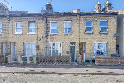 4 bedroom terraced house for sale, Gordon Road, Southend-on-sea, SS1