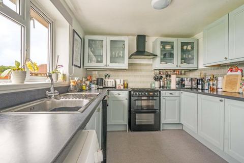 3 bedroom maisonette for sale, Central Parade, High Street, Wadhurst, East Sussex, TN5