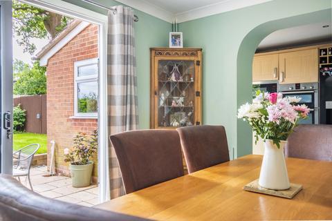 4 bedroom semi-detached house for sale, Jacomb Close, Worcester WR2