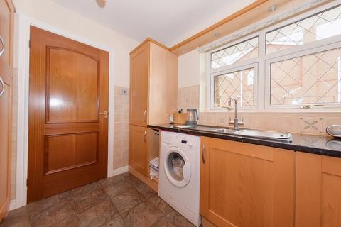 18 Adwalton Green, Drighlington, Bradford, BD11 1BT