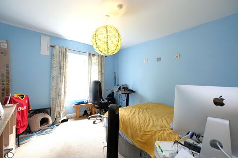 2 bedroom flat for sale, Wellington Road, Eccles, M30