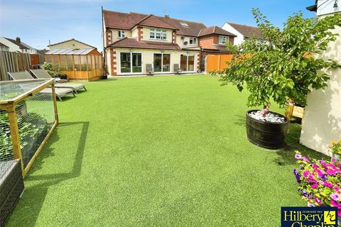 55 Broadstone Road, Hornchurch, RM12 4AH