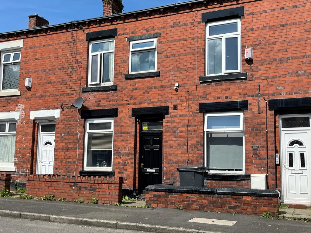 Huxley Street, Oldham 3 bed terraced house for sale £85,000