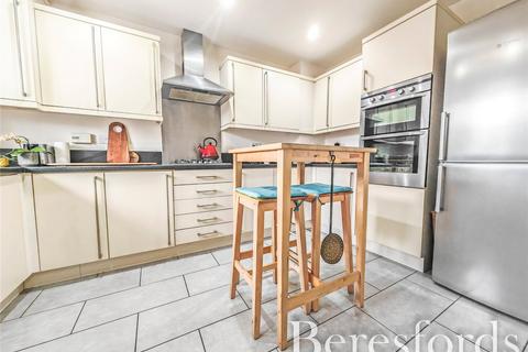 3 bedroom end of terrace house for sale, Mill Road, Colchester, CO4