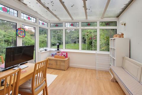 224 Devonshire Way, Croydon, CR0 8BX
