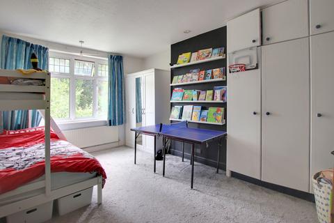 224 Devonshire Way, Croydon, CR0 8BX