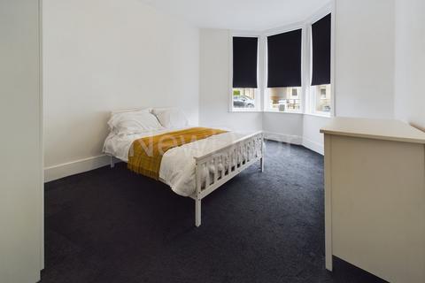 2 bedroom flat for sale, Carradale Street, Blairhill, ML5