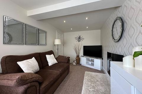 5 Barmhouse Close, Hyde, SK14 3DA