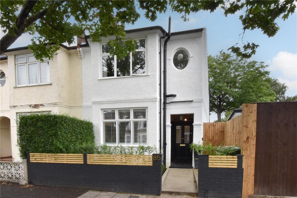 Manor Lane, London, SE12 3 bed terraced house to rent £4,500 pcm (£