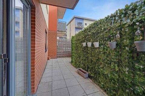 1 bedroom flat for sale, Rill Court, Barking IG11