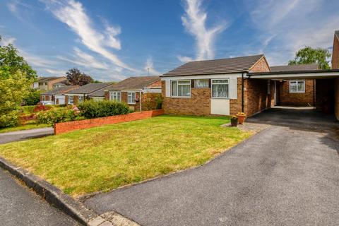 3 bedroom bungalow for sale, Dacre Avenue, Reading RG4