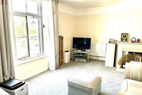 2 bedroom apartment for sale, The Triangle, Teignmouth, TQ14