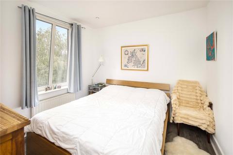 2 bedroom flat for sale, Market Court, 261 Hoxton Street, London, N1