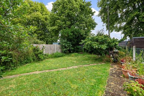 20 Struttons Avenue, Northfleet, Gravesend, DA11 7EJ
