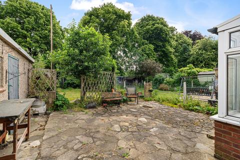 20 Struttons Avenue, Northfleet, Gravesend, DA11 7EJ