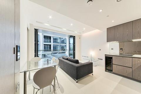 1 bedroom flat to rent, Landmark Place, Sugar Quay, Water Lane, City, London, EC3R