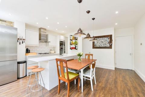 6 Amy Road, Oxted, RH8 0PX